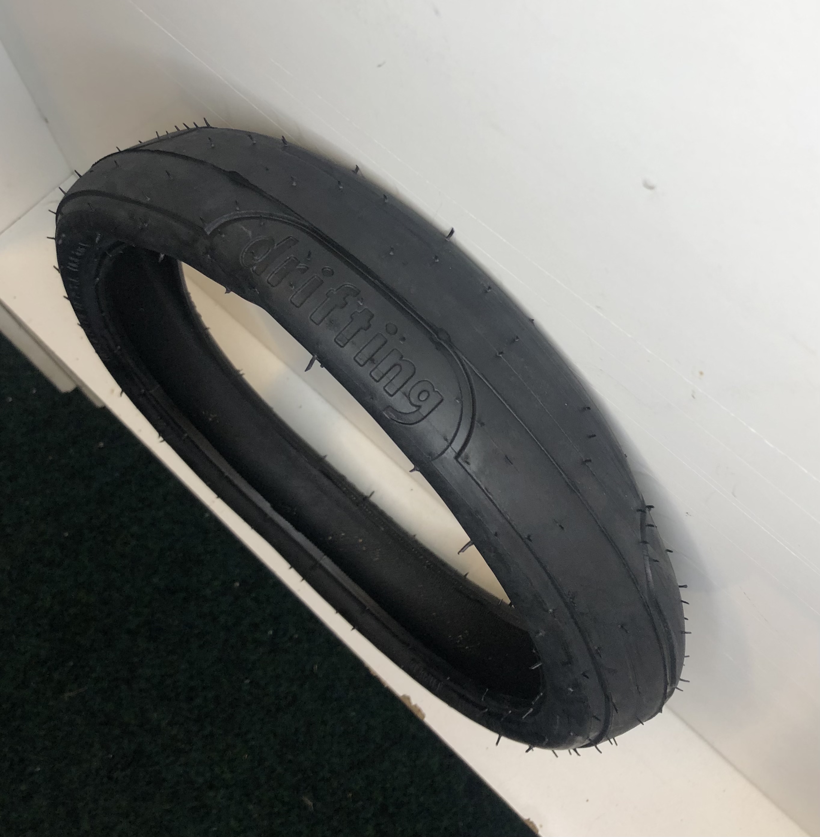 Pneumatika na kočárek 12" 60x230, 10" 48x188  nízkoprofilová